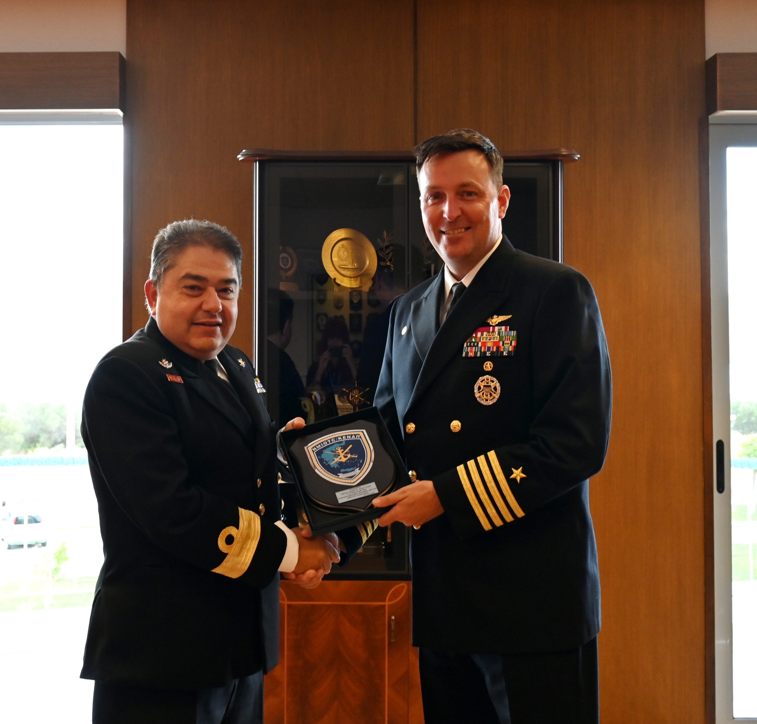 Commanding Officer, U.S. NSA Souda Bay visits NMIOTC